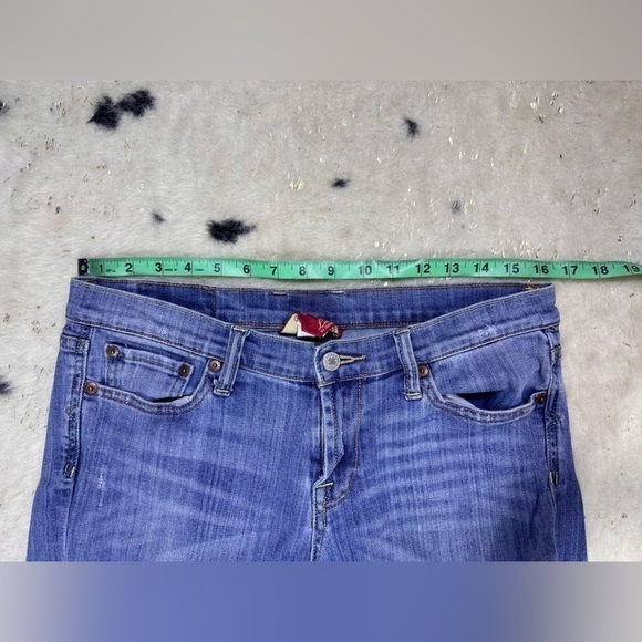 Lucky Brand Medium Wash Sweet N Low Crop Denim Jeans Size 8 - Picture 2 of 9